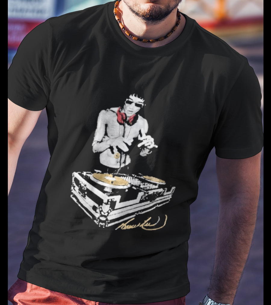 Robert Downey Jr Bruce Lee DJ Kung Fu Red Headphones T-Shirt