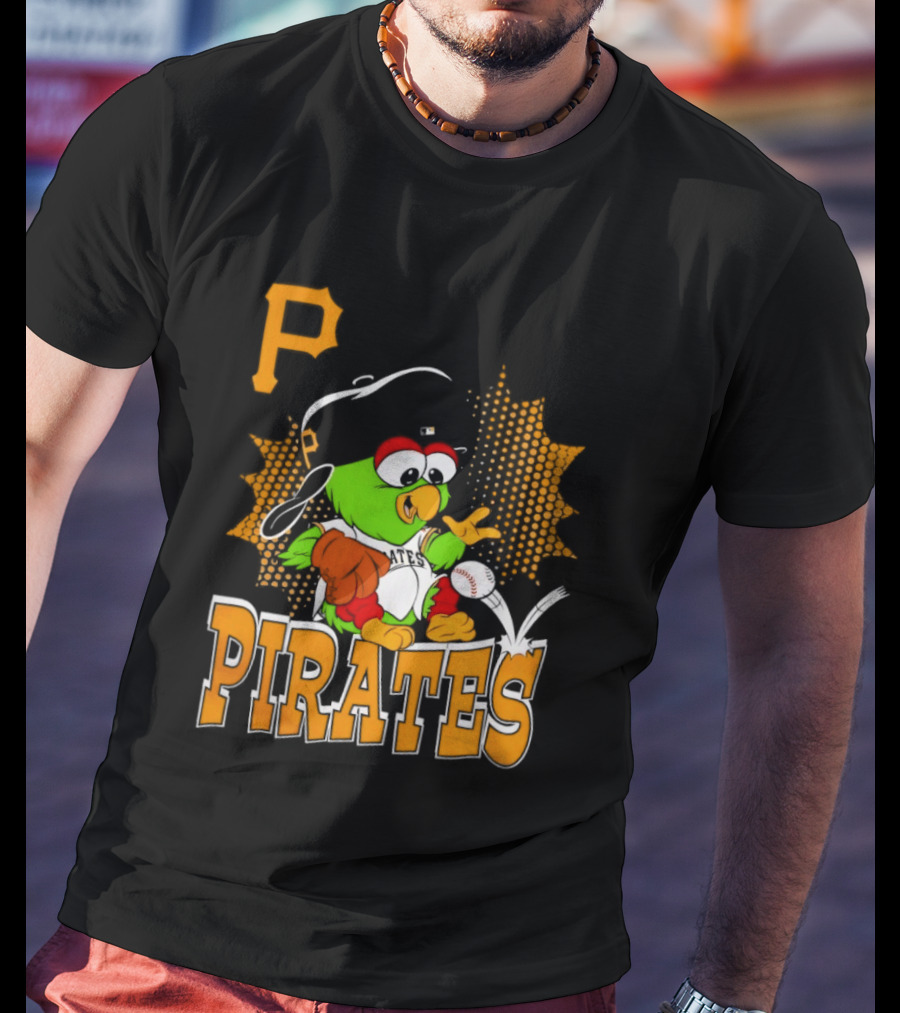 P Pittsburgh Pirates MLB Team Parrot Baseball T-Shirt