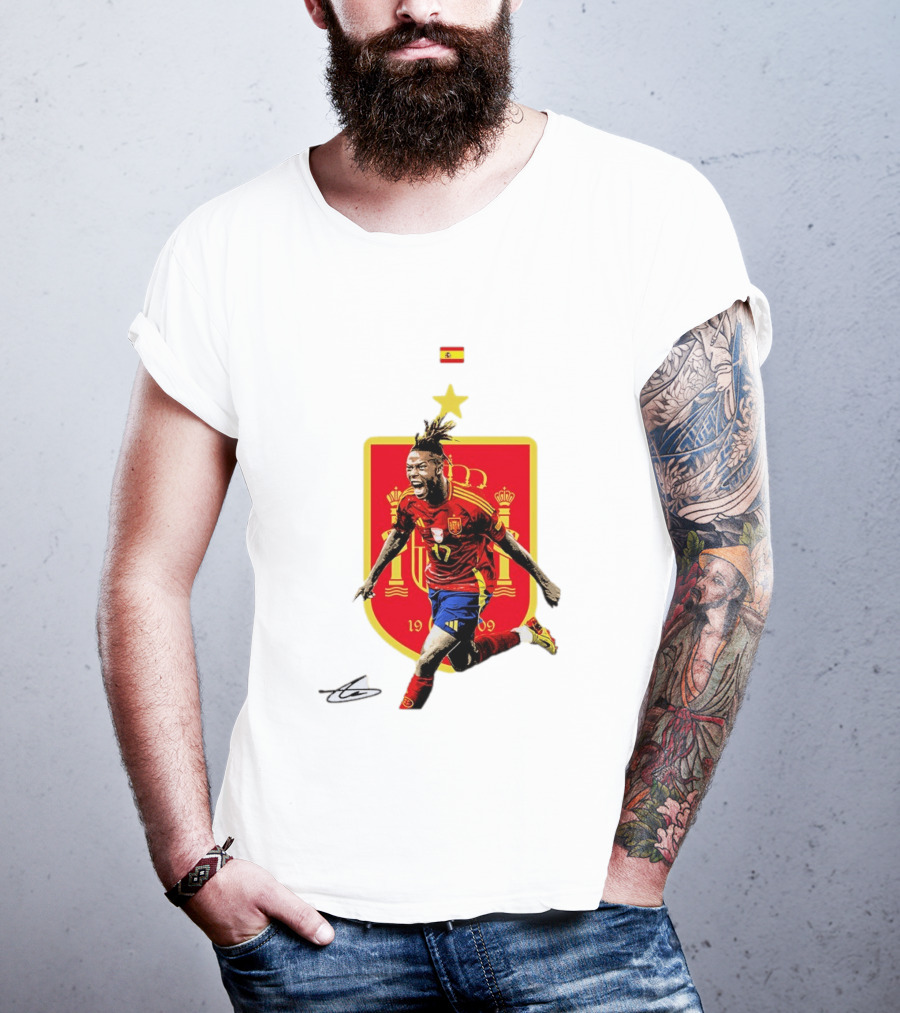 Nico Williams España Número 19 Escudo De La Selección Española Flag T-Shirt