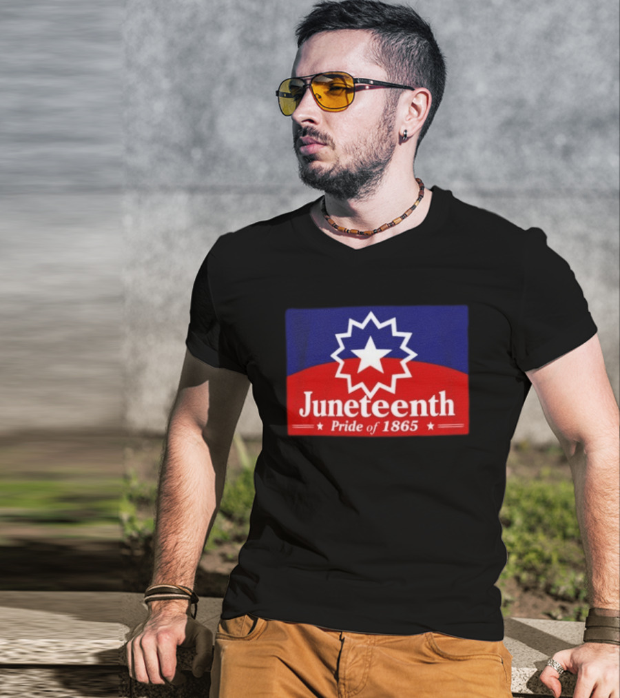 Juneteenth Pride Of 1865 Starburst Symbol On Red And Blue T-Shirt