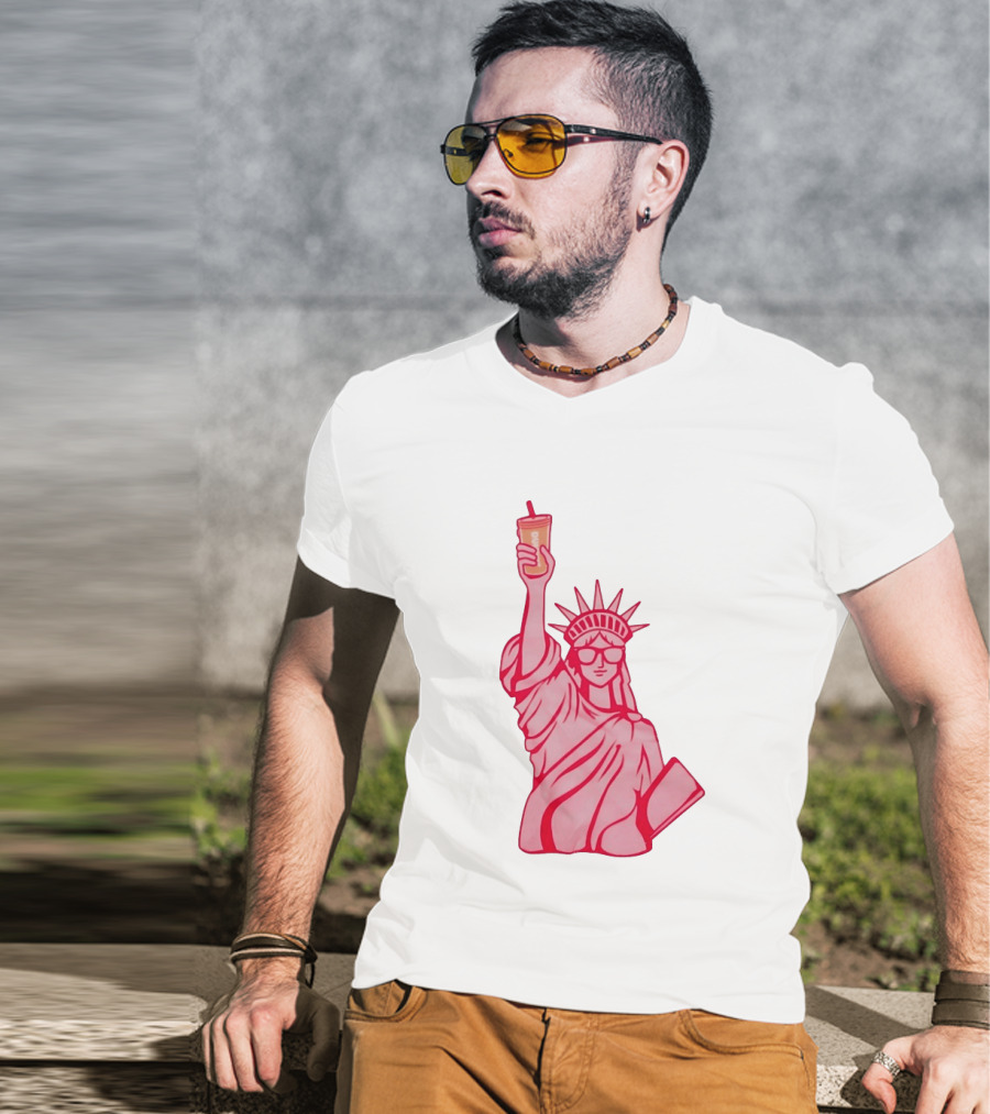 Statue Of Liberty Sunglasses Iced Drink T-Shirt