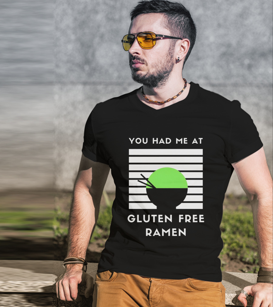 You Had Me At Gluten Free Ramen Retro Style Lines Green Circle T-Shirt