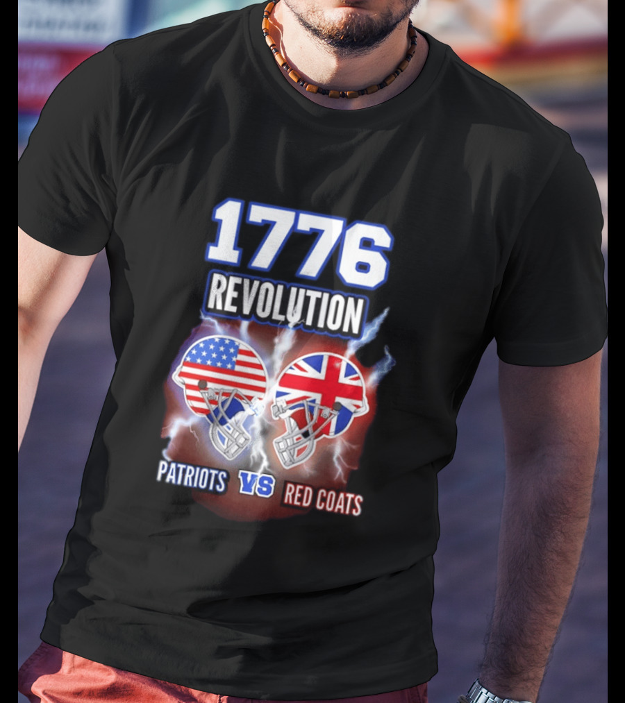 1776 Revolution Patriots Vs Red Coats American Flag British Flag Helmets Clash T-Shirt