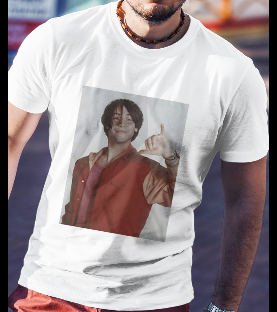 Keanu Reeves Hang Loose 90s Vintage Style Nostalgia Iconic Gesture T-Shirt