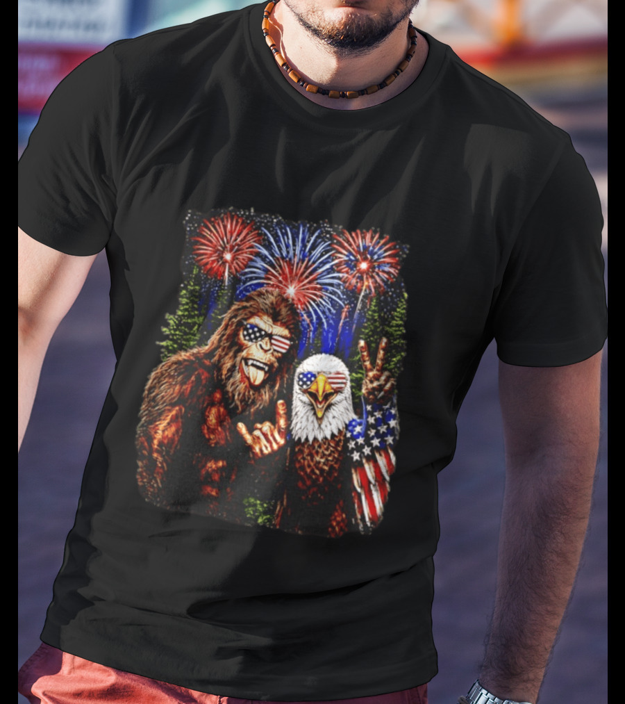 Bigfoot Bald Eagle 4th Of July Fireworks Celebration With American Flag Sunglasses T-Shirt