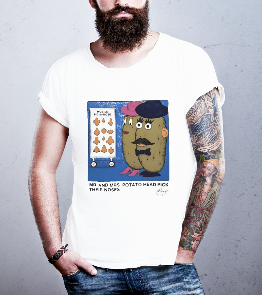 Mobile Pic A Nose Mr And Mrs Potato Head Pick Their Noses T-Shirt