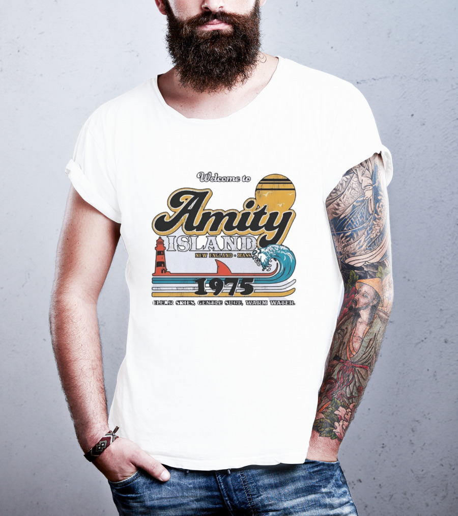 Welcome To Amity Island 1975 New England Massachusetts Lighthouse Wave Ocean Sun T-Shirt