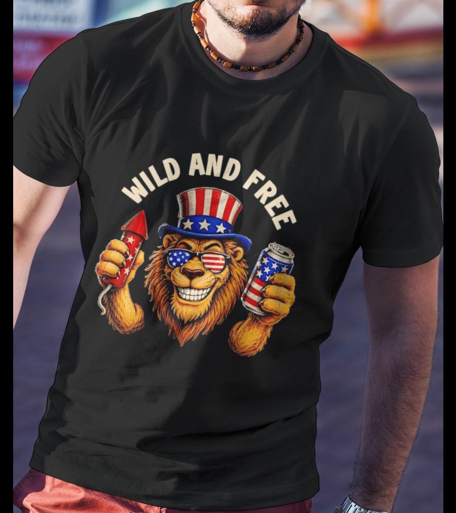 Wild And Free Lion Patriotic Hat Holding Firework And American Flag Can T-Shirt