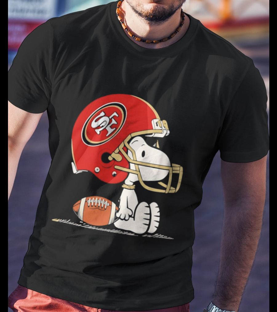 Snoopy San Francisco 49ers Football Helmet Peanuts NFL Collaboration T-Shirt