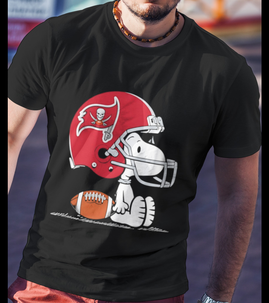 Snoopy Tampa Bay Buccaneers Football Helmet Peanuts Crossover NFL Collaboration T-Shirt