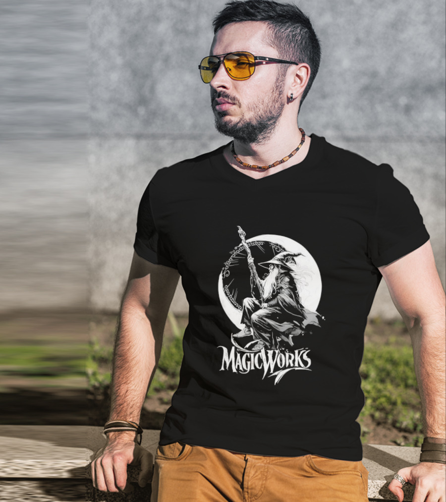 Gandalf Magic Works Lord Of The Rings Wizard Silhouette Moon T-Shirt