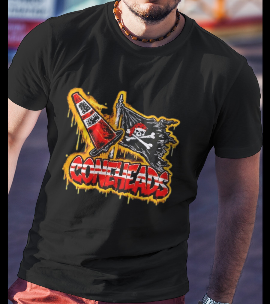 Coneheads Skull And Crossbones Pirate Flag Traffic Cone T-Shirt
