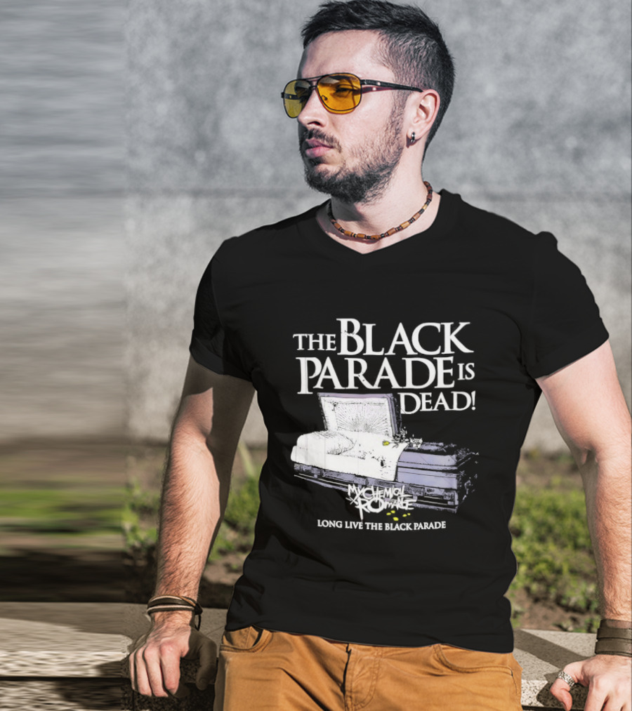 The Black Parade Is Dead My Chemical Romance Long Live The Black Parade Coffin Image T-Shirt