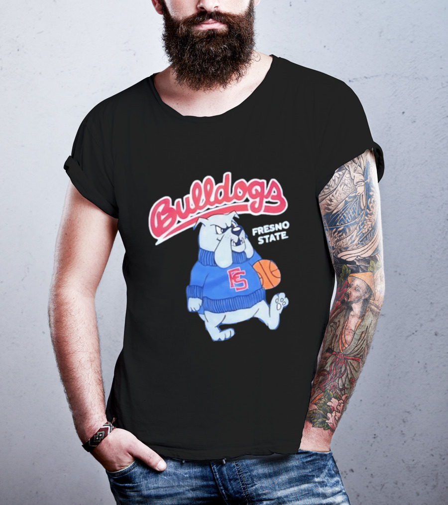 Fresno State Bulldogs Mascot With Basketball And Sweater T-Shirt