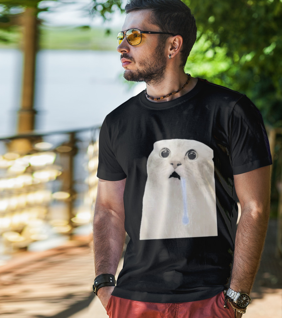 Wide Eyed Drooling Cat Meme Humor T-Shirt