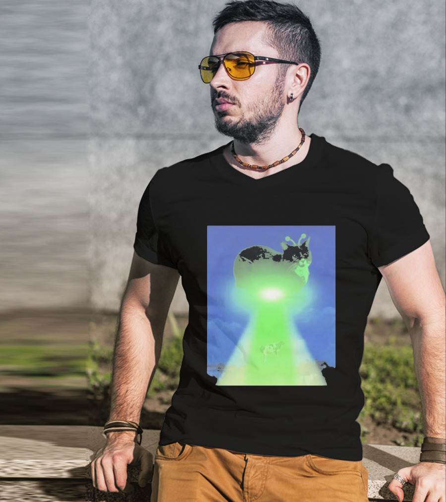 Alien Kitty UFO Beaming Cat Abduction With Tractor Beam And Cow T-Shirt