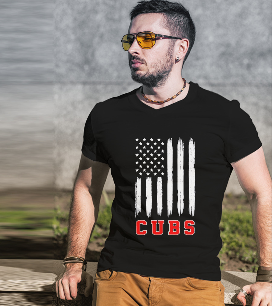 Cubs Distressed American Flag Stars And Stripes T-Shirt