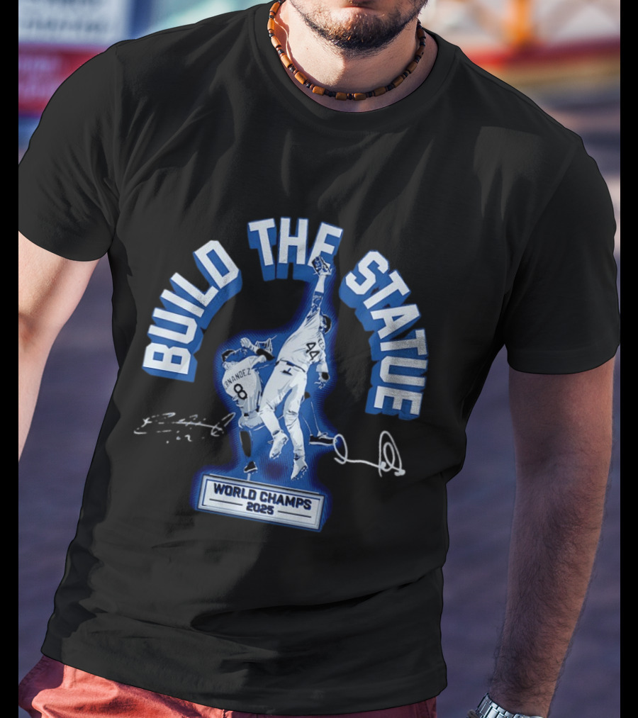Build The Statue Hernández Pages World Champs 2025 T-Shirt