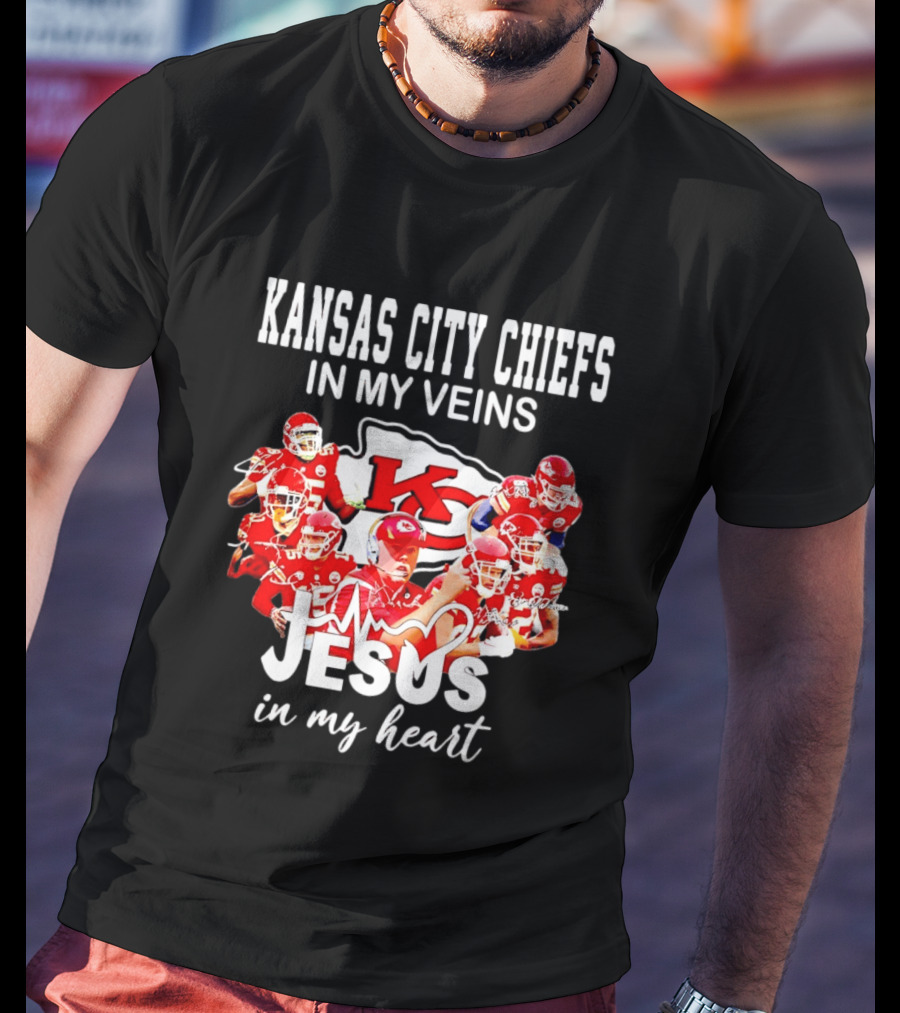 Kansas City Chiefs In My Veins Jesus In My Heart Football Fans T-Shirt