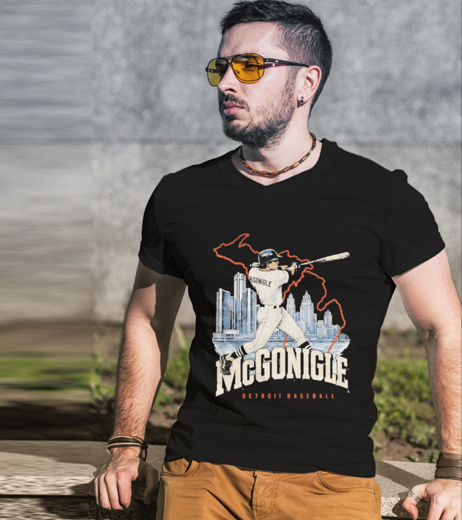 McGonigle Detroit Baseball Vintage Player Retro Skyline T-Shirt
