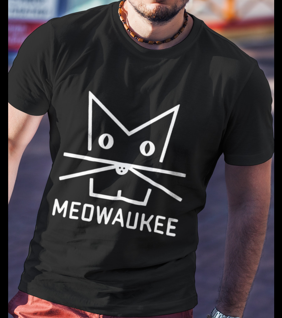 Meowwaukee Cat Milwaukee Playful Kitten Face T-Shirt