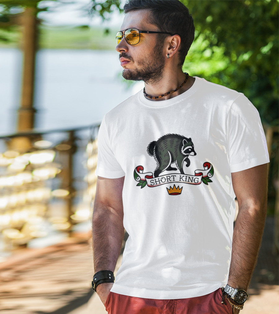 Short King Raccoon Traditional Tattoo T-Shirt