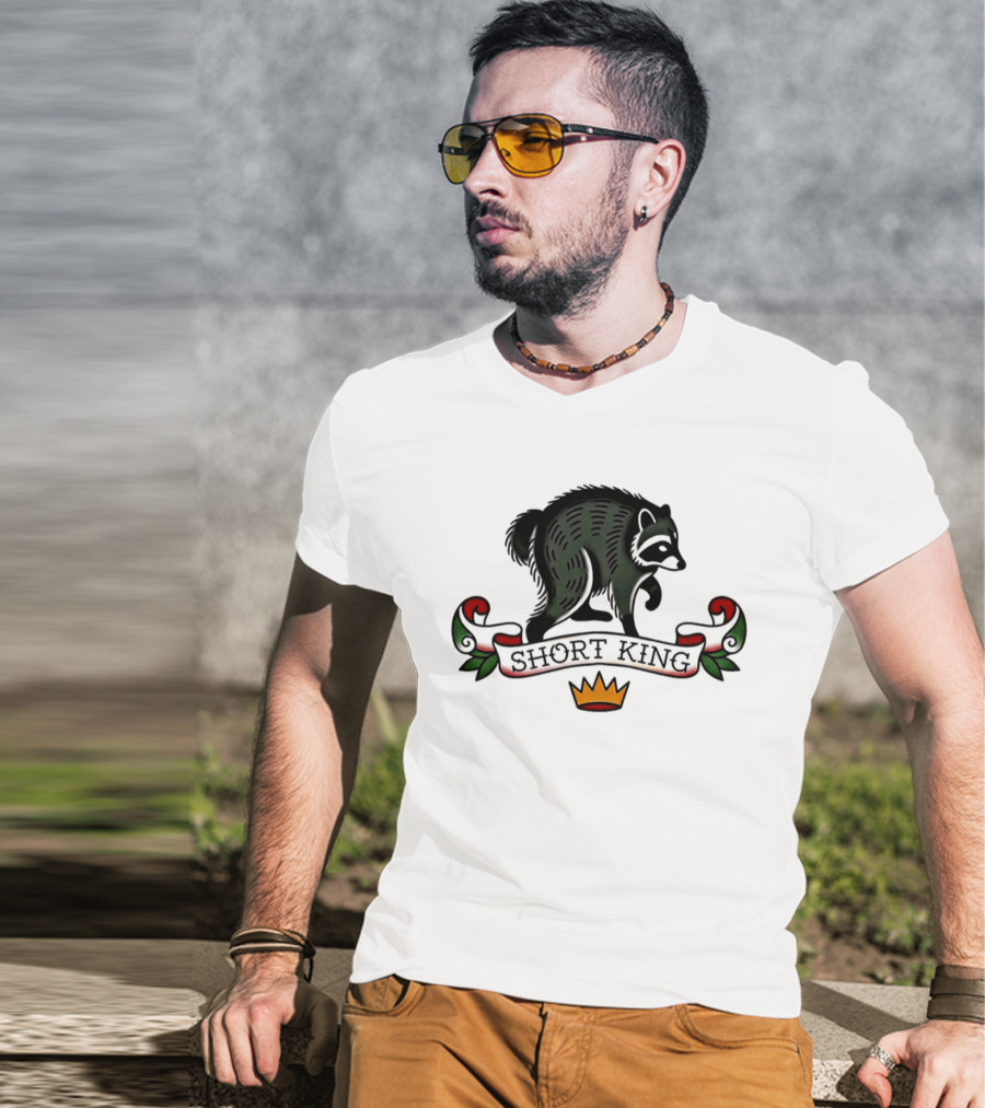 Short King Raccoon Traditional Tattoo T-Shirt