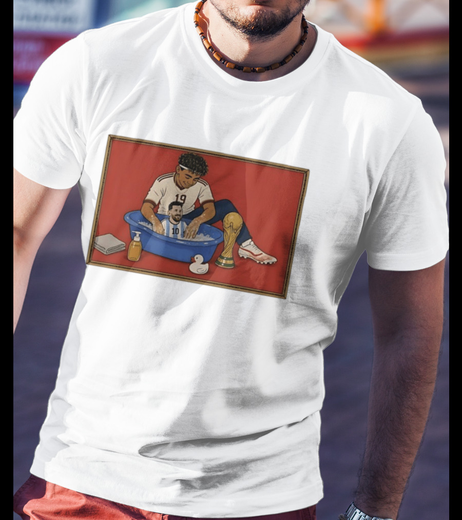 Yamal 19 Bathing Messi In Bathtub With World Cup Trophy T-Shirt