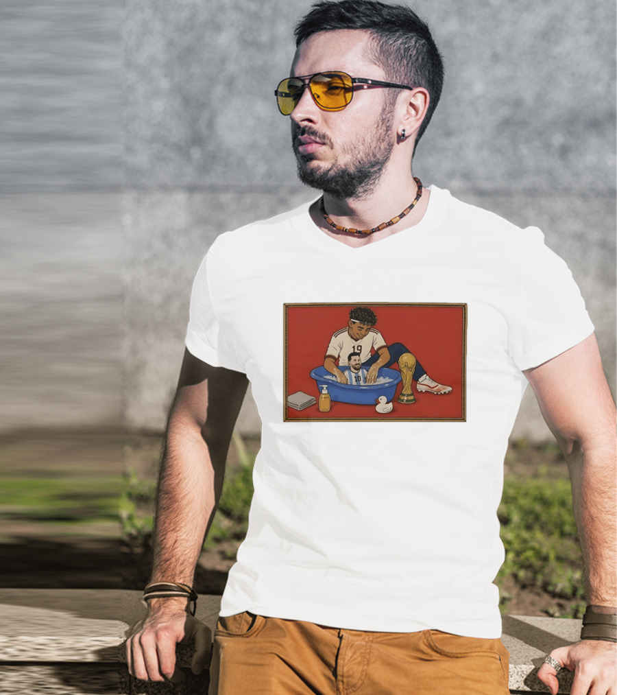 Yamal 19 Bathing Messi In Bathtub With World Cup Trophy T-Shirt