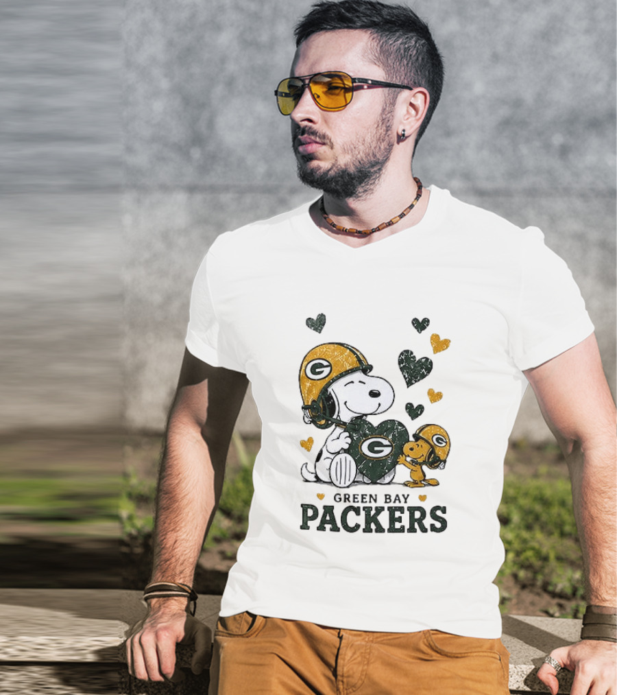 Green Bay Packers Snoopy Love Laughter Peanuts Hearts T-Shirt
