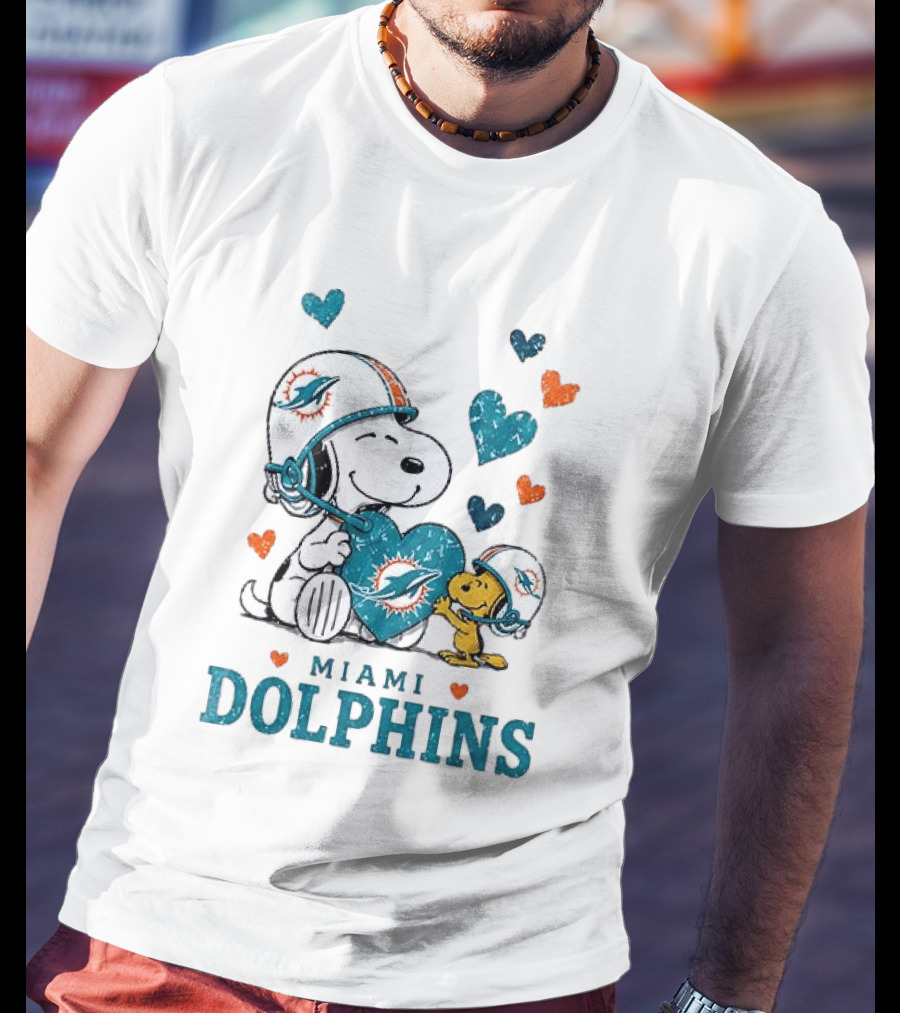 Miami Dolphins Peanuts Snoopy Love Laughter Hearts Helmet Charlie Brown T-Shirt