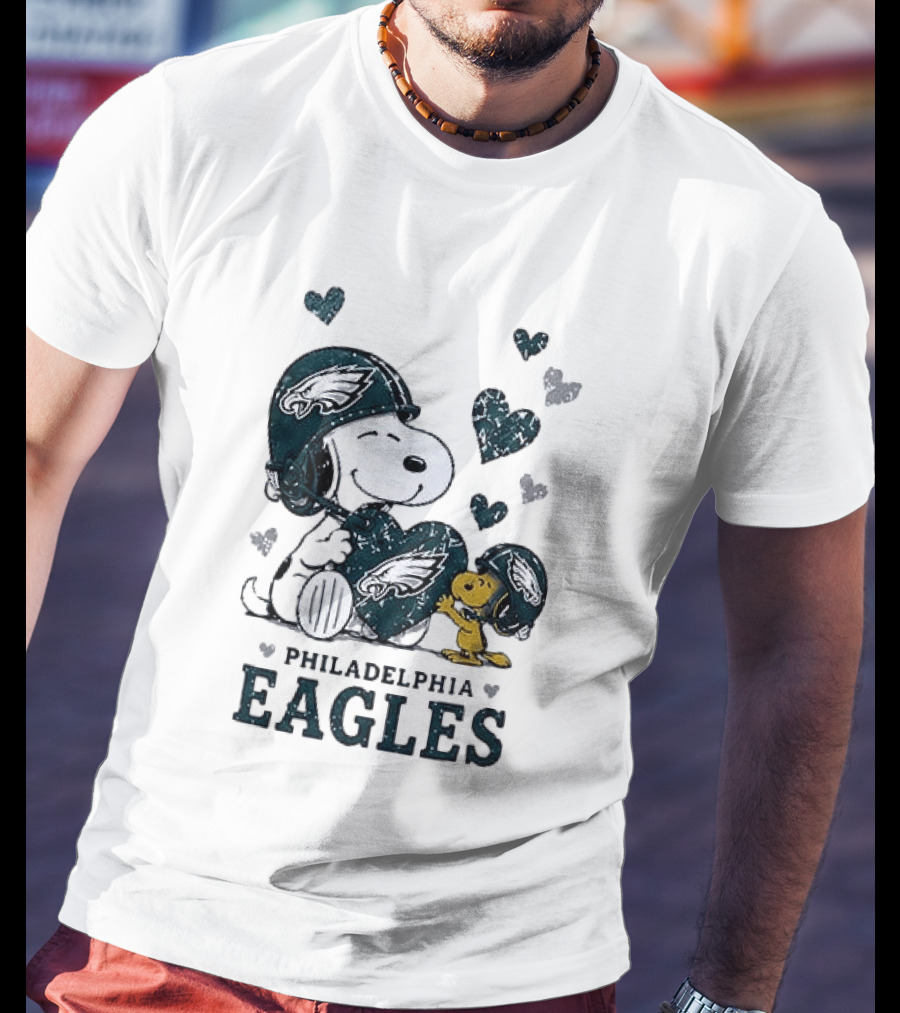 Philadelphia Eagles Snoopy Woodstock Love Hearts Collaboration T-Shirt