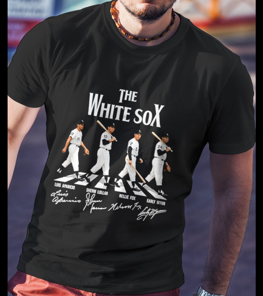 The White Sox Legends Walking Luis Aparicio Shoeless Joe Crede Thomas T-Shirt