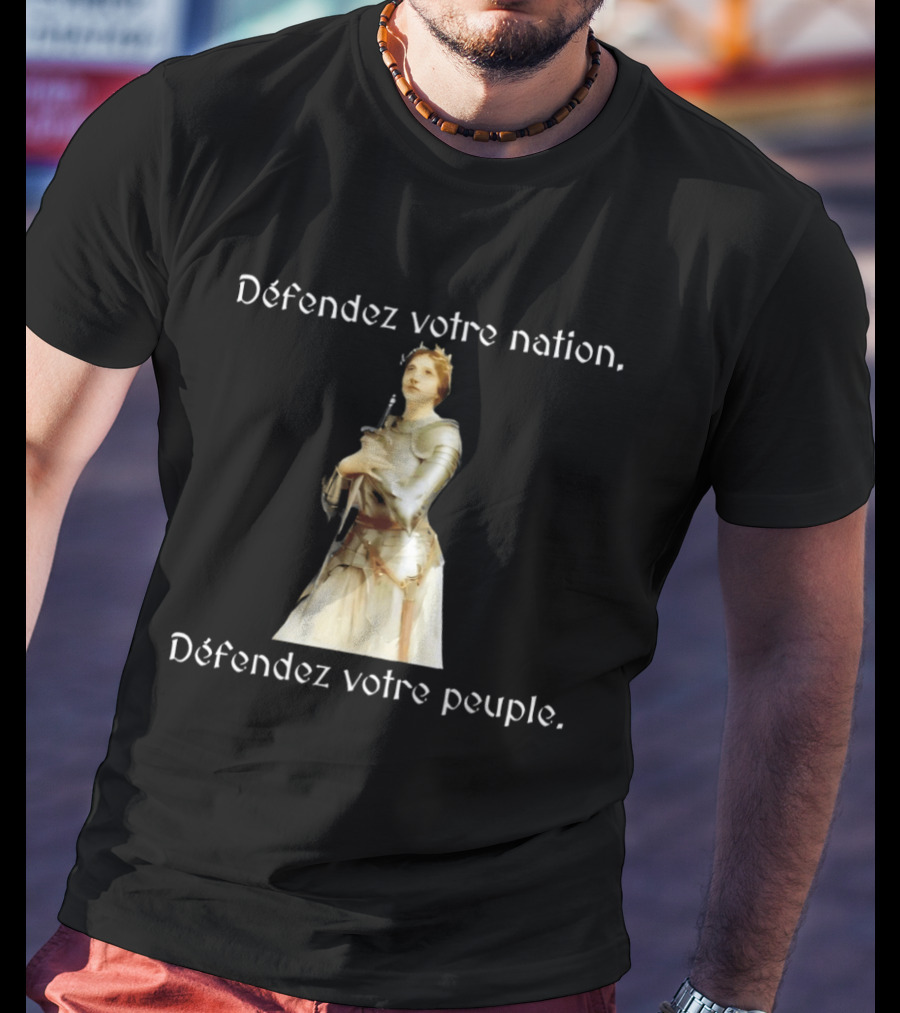 Défendez Votre Nation Défendez Votre Peuple Iconic Armor Figure T-Shirt
