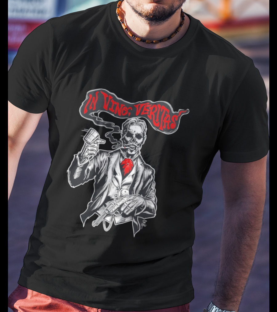Skeleton Doc Holliday In Vino Veritas Smoking Gun Wine Cup T-Shirt