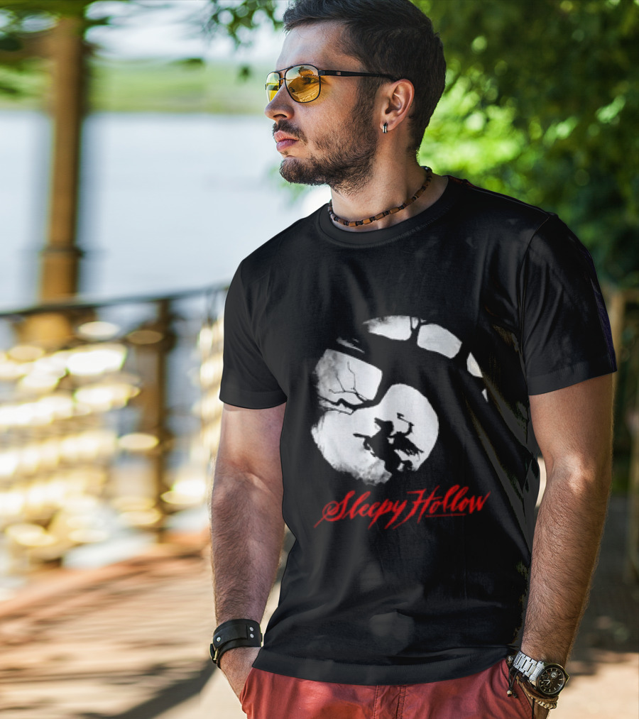 Sleepy Hollow Red Lettering Crescent Moon T-Shirt