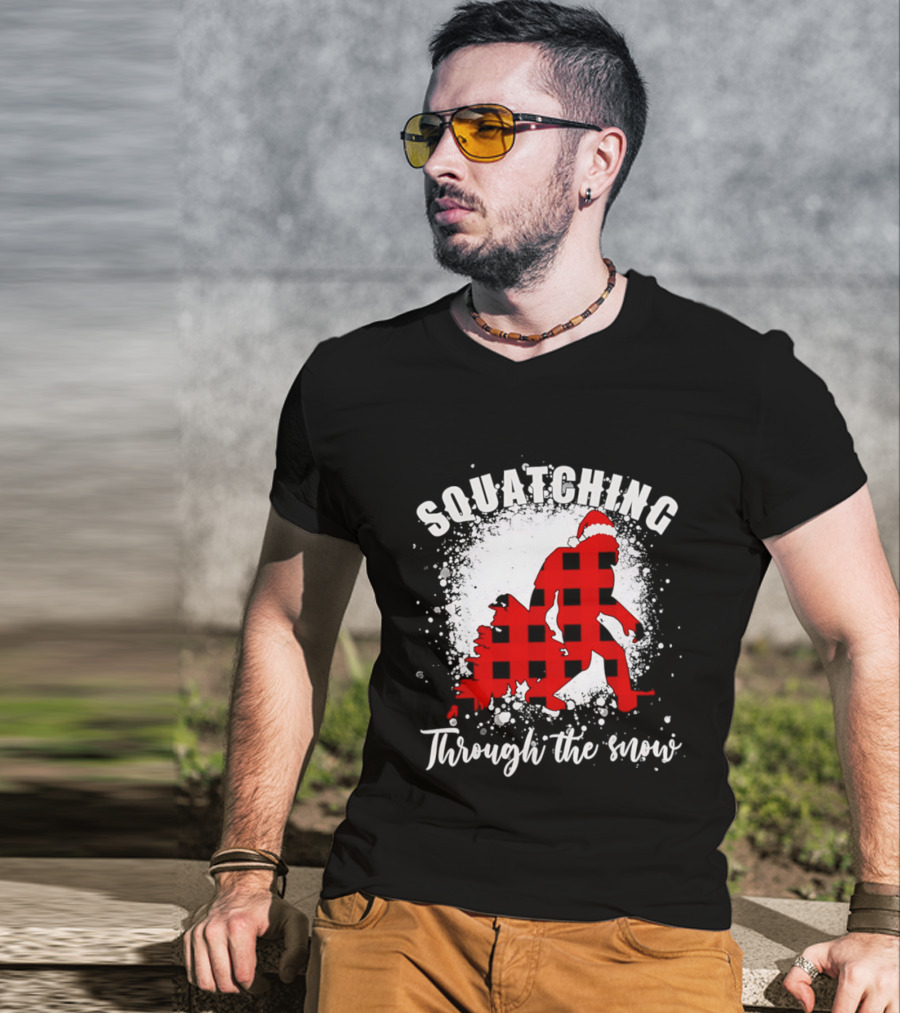 Squatching Through The Snow Bigfoot Santa Hat Christmas T-Shirt