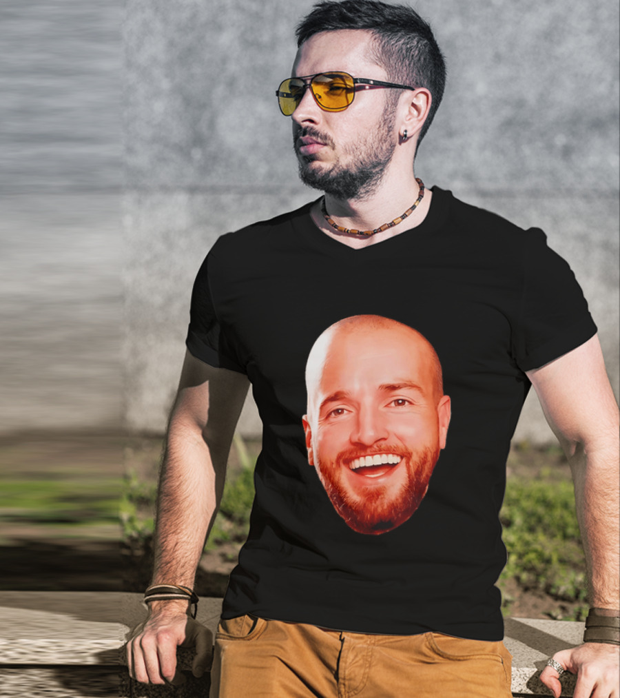 The Smiling Man Happy Face Bold Expression T-Shirt
