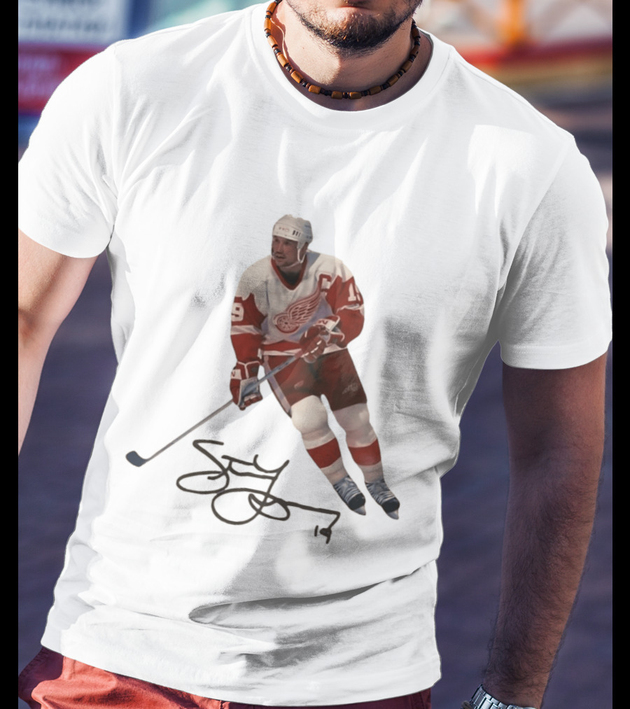 Steve Yzerman Detroit Red Wings Captain 19 Hockey Legend T-Shirt