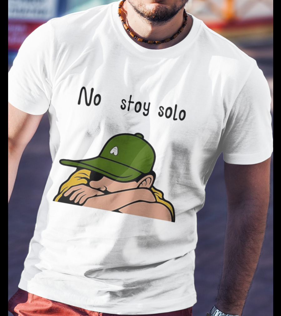 No Estoy Solo Anime Boy In Green Hat And Yellow T-Shirt