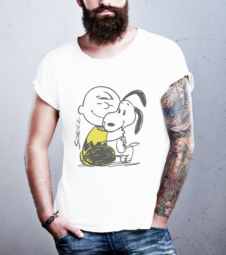 Schulz Charlie Brown Snoopy Hugging Classic Peanuts Friendship T-Shirt