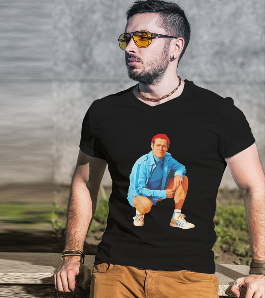 Willem Dafoe Meme Red Beanie Blue Tracksuit Squatting Pose T-Shirt