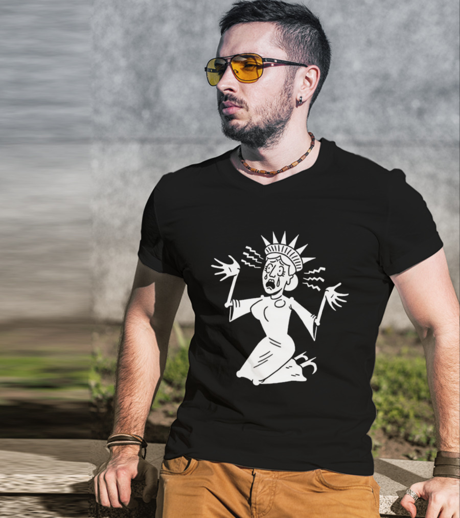 Lady Liberty Patriotic Panic Cartoon Sketch Yankee Doodle Distress T-Shirt
