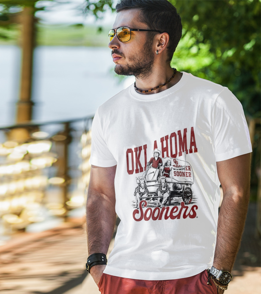 Oklahoma Sooners Boomer Sooner Horse Drawn Wagon T-Shirt