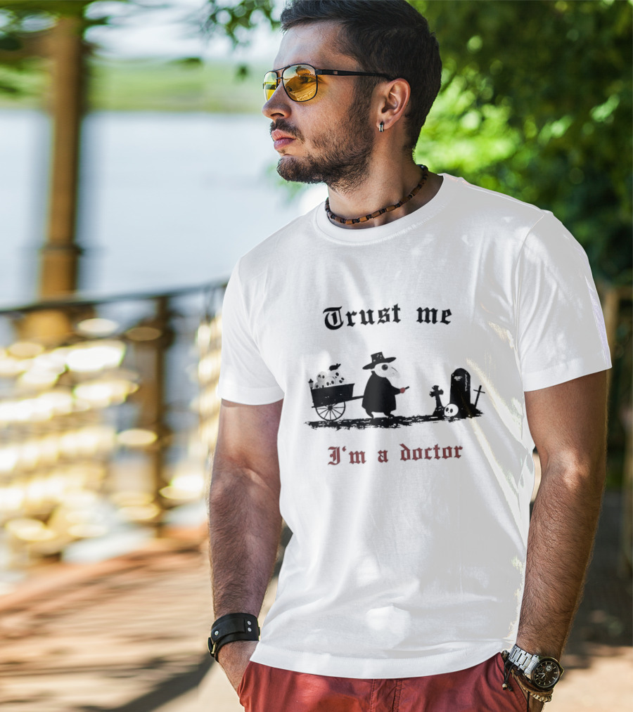 Trust Me I'm A Doctor Plague Doctor Graveyard Scene T-Shirt