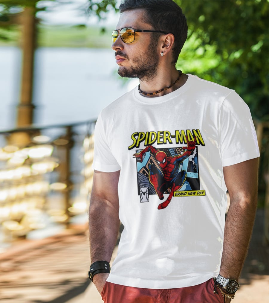 Spider Man Brand New Day Iconic Comic Style Swinging Action T-Shirt