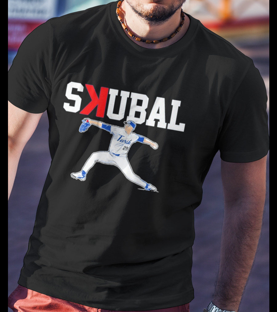 Tarik Skubal Pitching Pose Los Angeles Dodgers T-Shirt
