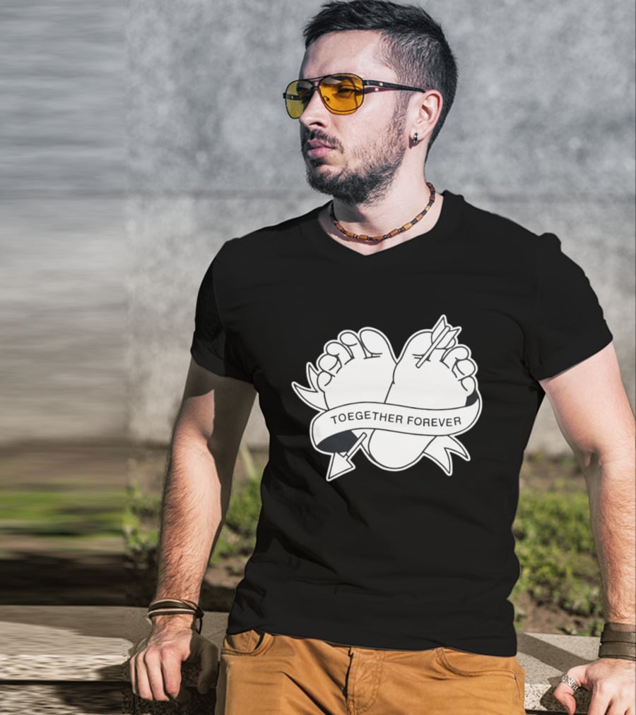 Cupid's Piercing Toegther Forever Two Feet Arrow Heart Ribbon T-Shirt