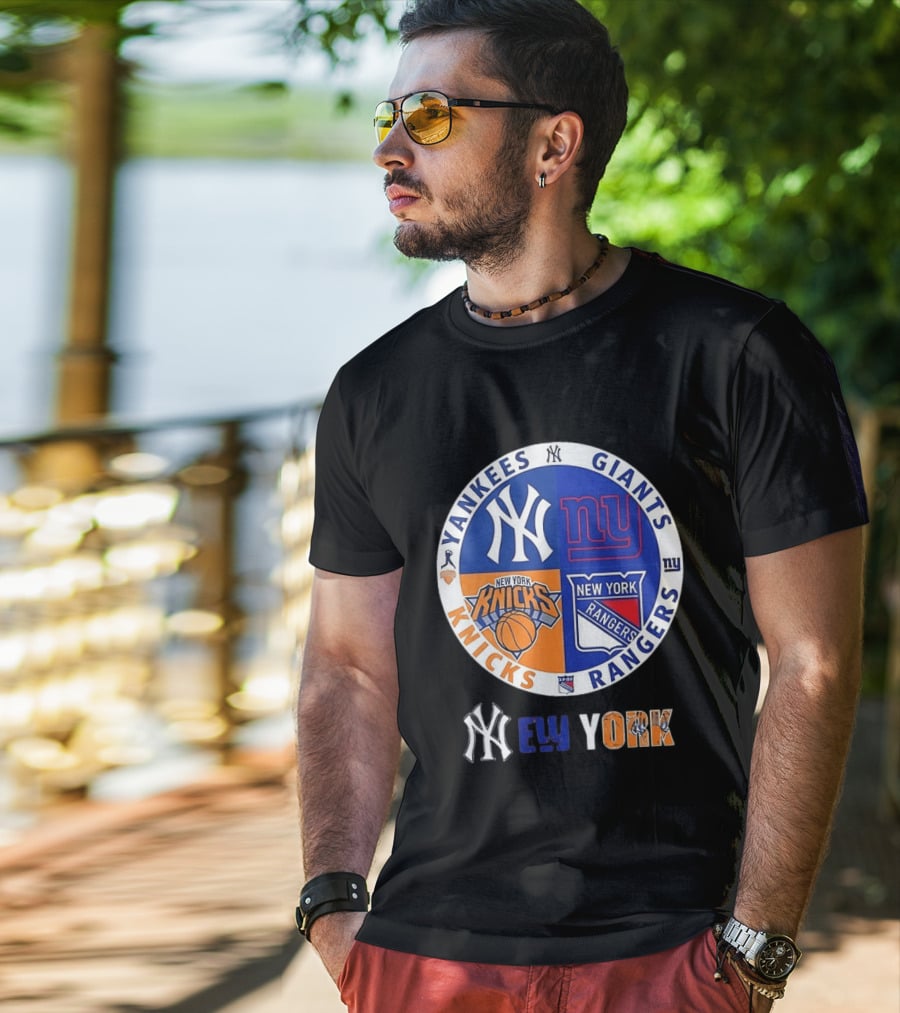Yankees Giants Knicks Rangers New York Sports Teams Logos T-Shirt