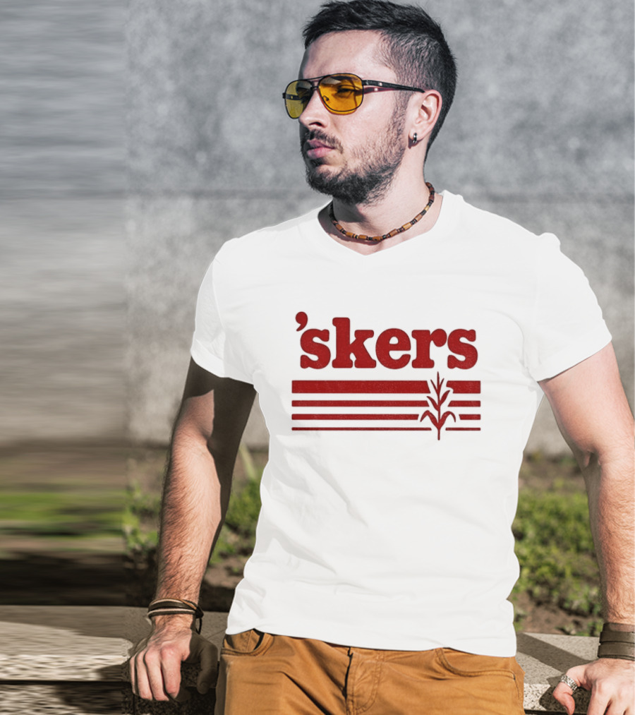 Skers Nebraska Cornhuskers Text Red Lines T-Shirt